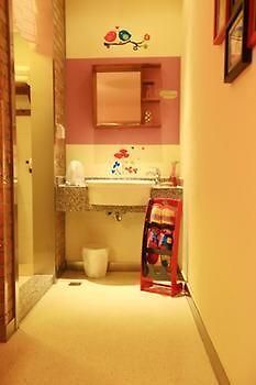 Dalian Household Theme Hotel Dawai Branch Buitenkant foto